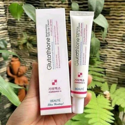 Picture of Glutathione Brightening Tone Up Cream