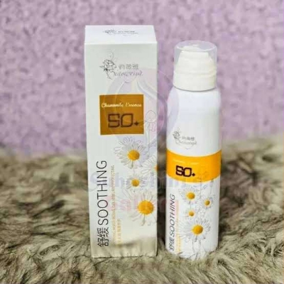 Picture of Chamomile Essence Shoothing, Moisturizing, Isolating And Protecting Sunscreen Spray SPF 50