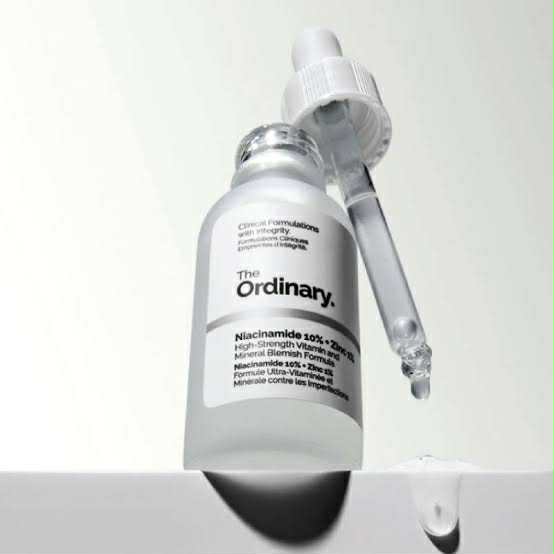 Picture of 𝐓𝐡𝐞 𝐎𝐫𝐝𝐢𝐧𝐚𝐫𝐲 𝐍𝐢𝐚𝐜𝐢𝐧𝐚𝐦𝐢𝐝𝐞 𝟏𝟎% + 𝐙𝐢𝐧𝐜 𝟏% (30ml)