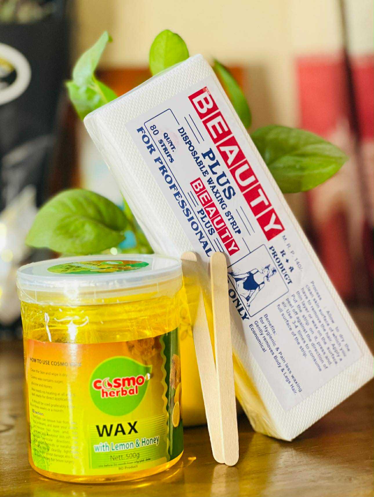 Picture of Cosmo Herbal Lemon Honey Wax With 80pcs Strips and stick
