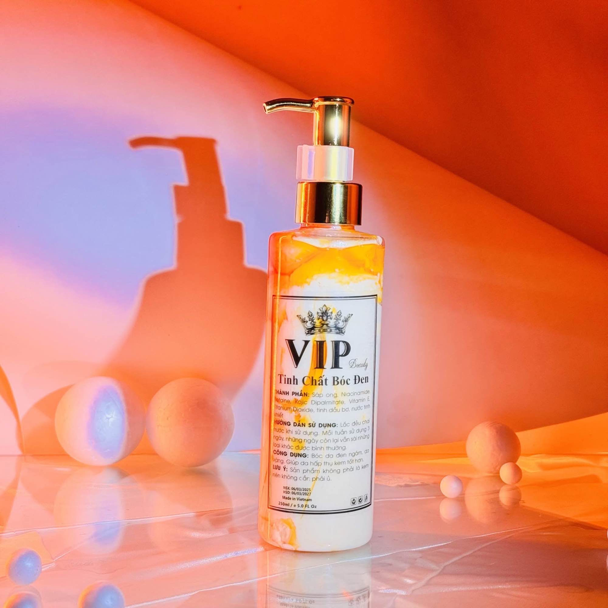 Picture of VIP BEAUTY TINH CHAT BOC DEN  BODY WHITENING CREAM 250g