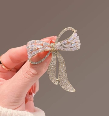 Picture of Bow Zircon Luxury Bow Brooch Hijab Safety Pin For Girls Women (Gold)