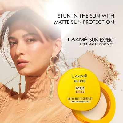 Picture of LAKME SUN EXPERT ULTRA MATTE COMPACT SPF 40 PA +++ UVA UVB - Face Powder