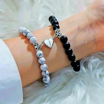 Picture of 2pcs Couple Bracelet With Magnetic Heart Men's and Women's Love   Bracelets