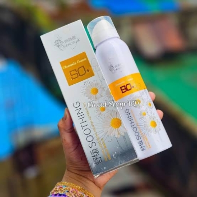 Picture of CHAMOMILE Whitening Spray Sunscreen with SPF 50+  (SOOTHING )