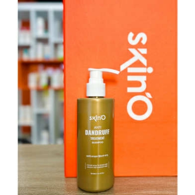 Picture of skinO Anti Dandruff Treatment Shampoo - 200ml to all hair type