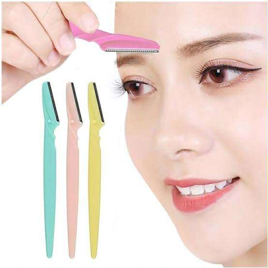 Picture of 3pcs Colorful Eyebrow Trimmer Face Hair Razors Women Eyebrow Shaver Hair Removal Makeup Tools