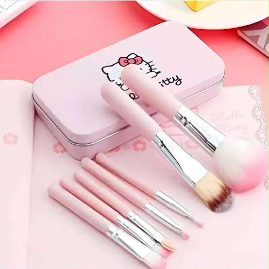 Picture of Hello Kitty Mini Makeup Brush Set - 7 Pieces.png