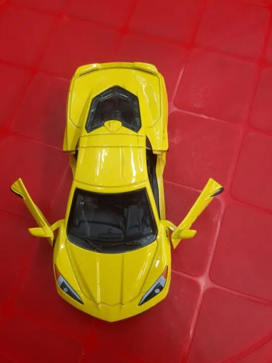 Picture of 1;32 Lambarghini aventador sv lp750-4 dicast metal super toy ca - Yellow