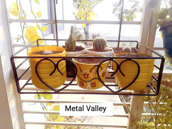 Picture of Metal Grill Rack Hanging Planter Pot 15x8x4 inches -1 Pcs. - Black