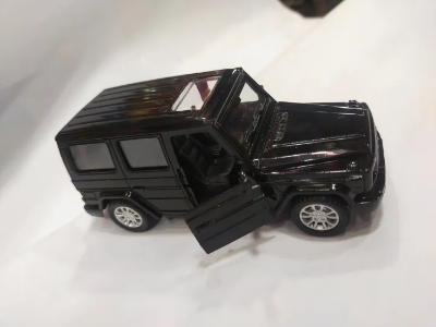 Picture of Black 1:24 diecast alloy car mercedes benz die cast model g-class alloy toy car - Black