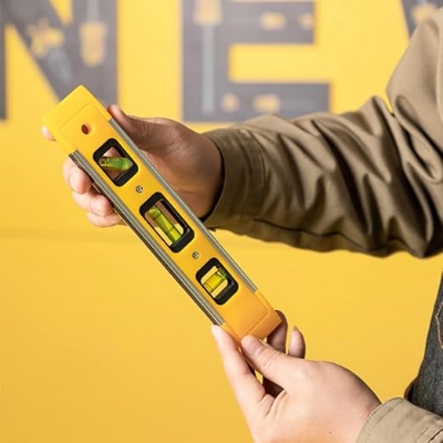 Picture of Deli Horizontal Ruler 9 Inch Bubble Spirit Level Magnetic Mini Pocket Portable Spirit Level Tool Measure Tool Machinery Leveller - Yellow