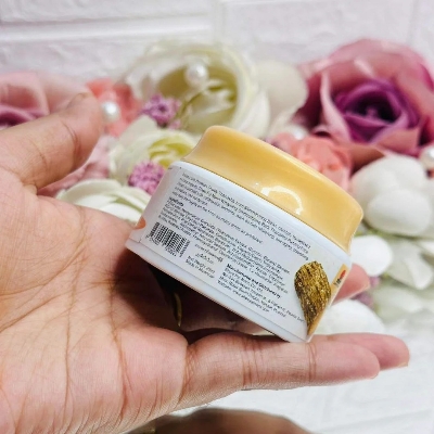 Picture of Shwe Pyi Nann Thanaka SPF 20 with Vitamin E Pudding Face Cream- 25ml