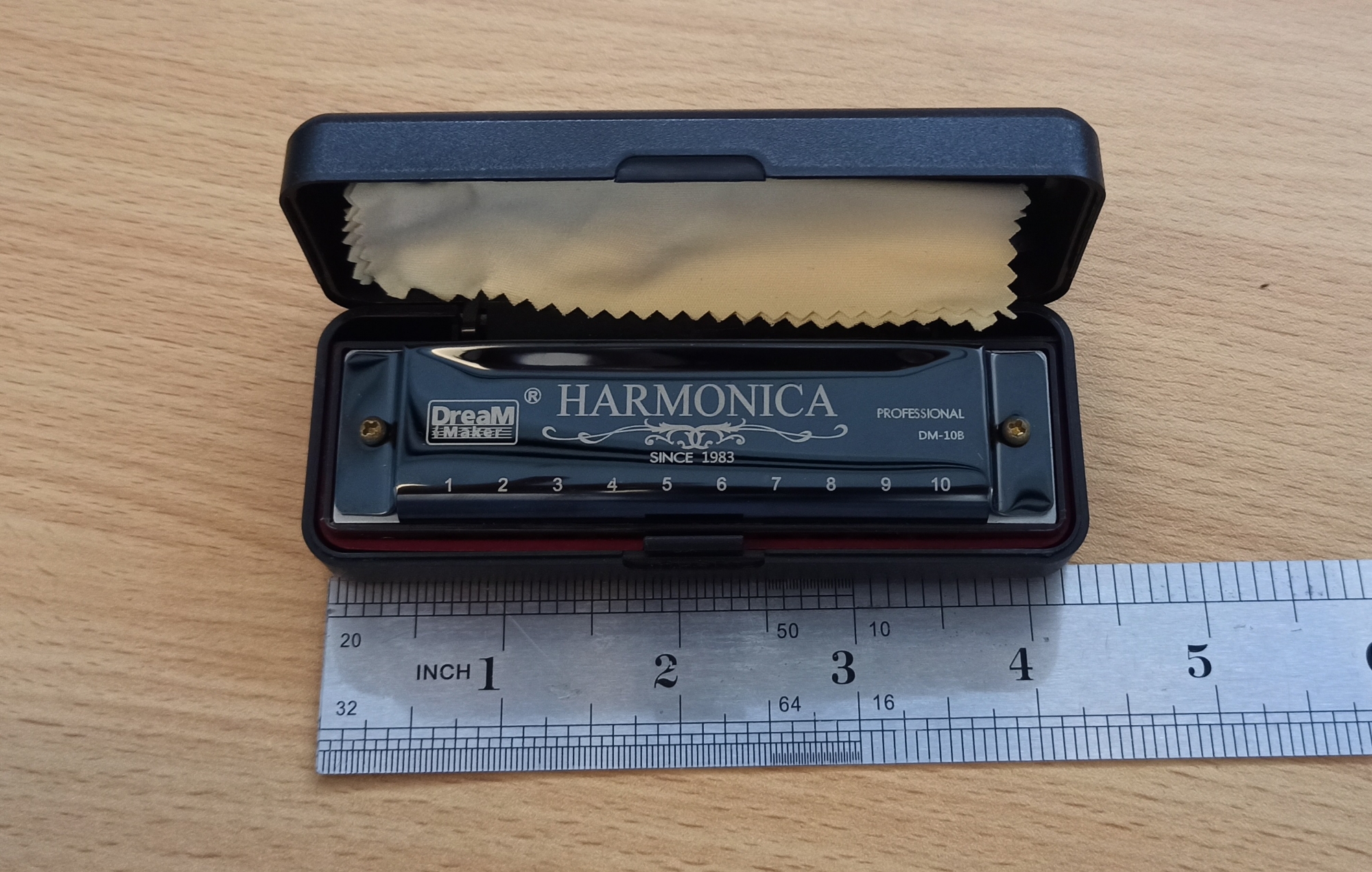 Picture of Dream Maker DM Professional Type C Harmonica 10B(Black)