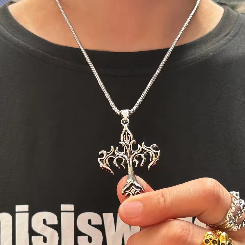 Picture of Stylish Pendant Necklace Men Punk Trendy Simple Stainless Steel Chain Jewellery Gift for Men(Silver)