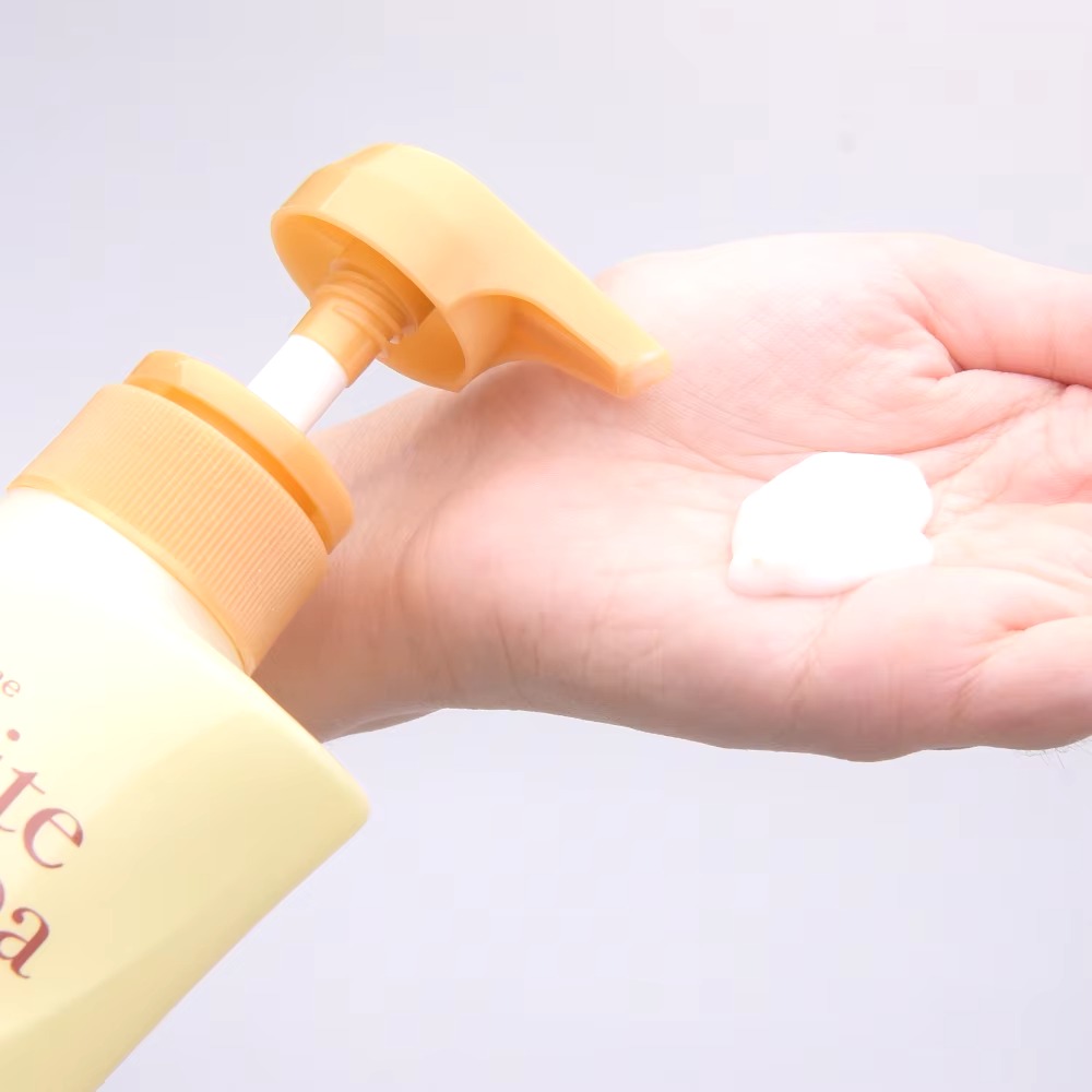 Picture of Misline White Spa Gold Caviar UV White Body Lotion- 400ml(Gold Caviar)