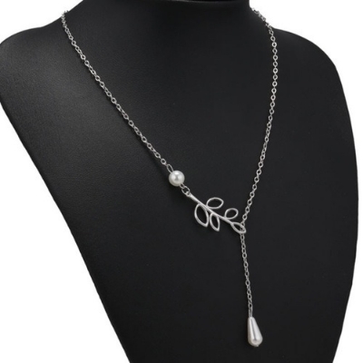 Picture of Simple Cute leaves Pearl leaves short Silver Necklace(Silver)