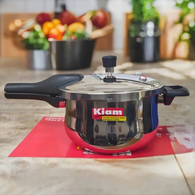 Picture of Kiam Stainless Steel Outer Lid Pressure Cooker KSPC-4.5(4.5 Liter - Silver