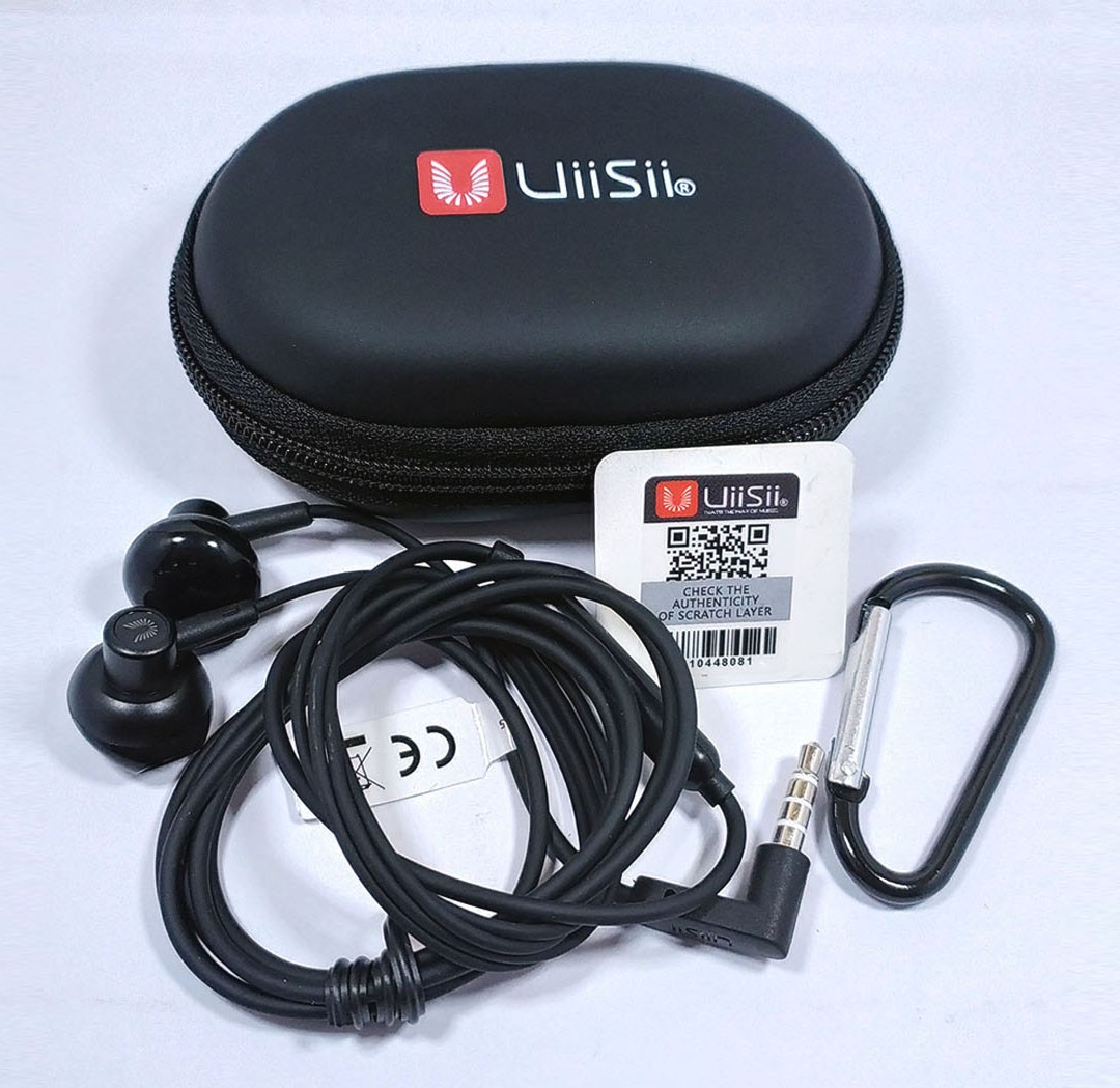 Picture of Uiisii Hm 12 Super Bass Stereo In Ear-Phone With Pouch - High-Quality Audio Immersion With Uiisii Hm 12 In Ear-Phone - Including A Protective Pouch (Black)
