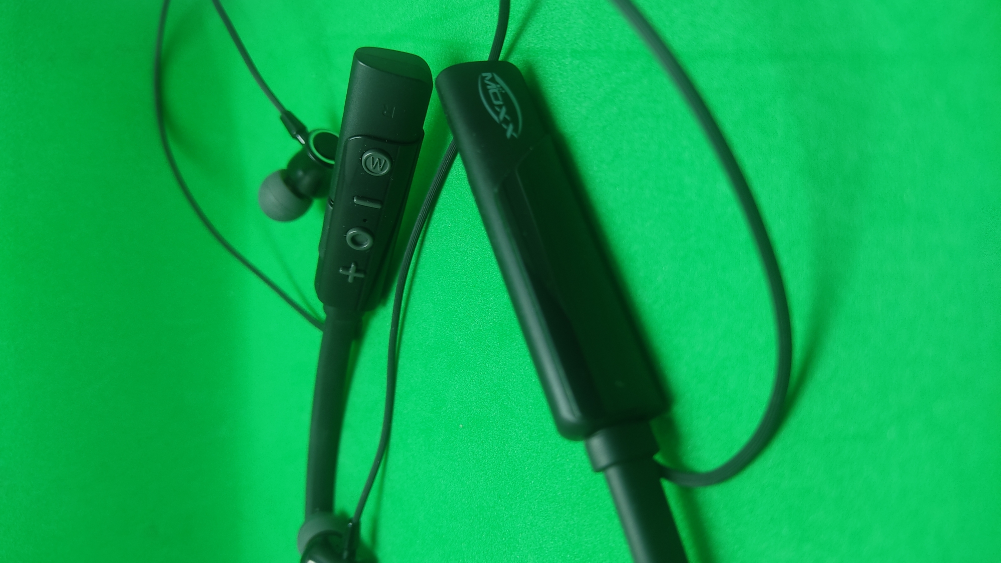 Picture of MOXX MN200 Super Base Neckband Bluetooth Headsets BT5.3 Sports IPX5 with Mic- best neckband (Black)