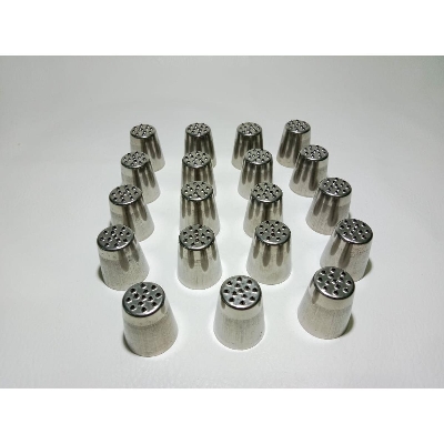 Picture of Stainless Steel Cake Decorating universal baking nozzle -Silver
