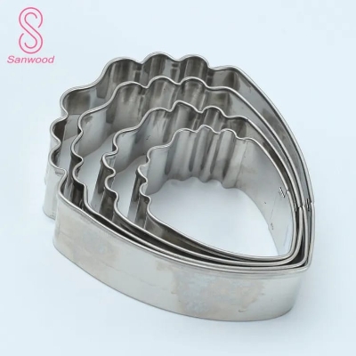 Picture of 4pcs Stainless Steel Cutting Dies Art Cake Fondant Flower Mold DIY Baking Tools Kitchen Accessory -Silver