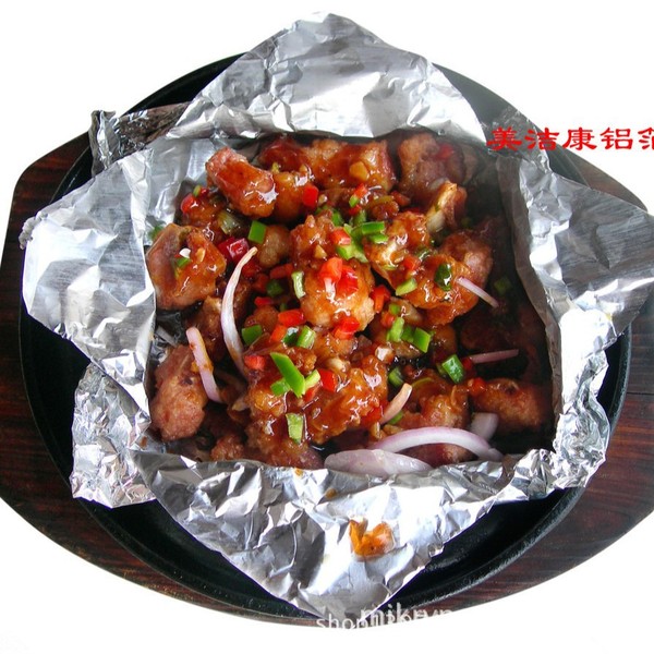 Picture of Aluminum Foil Paper 37.5 Sqf/ 11.5M For All Baking Purpose Use / Multi-use Product / For Wrapping Bakery Items / Sandwiches / Burgers / Pizza