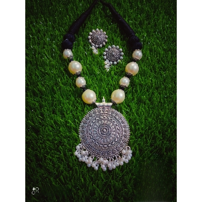 Picture of Exclusive Designer Black And Silver Necklace And  Earrings For Woman