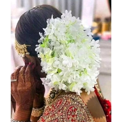 Picture of 1 Strick White Artificial Hair Flowers Gajra For Women
