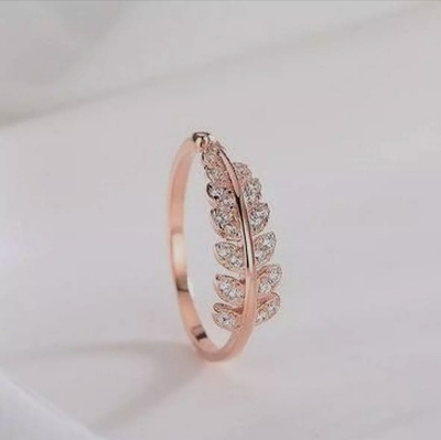 Picture of Exclusive Leaf Stone Cut Finger Fing - Ring For Girls