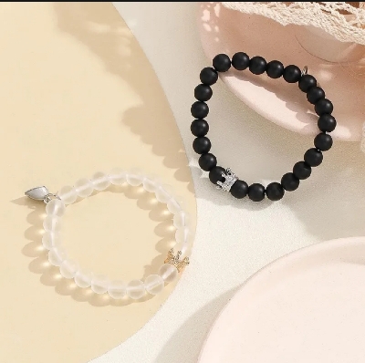 Picture of 2 Pcs Magnetic Crown Beaded Charms Luminous Couple Bracelet