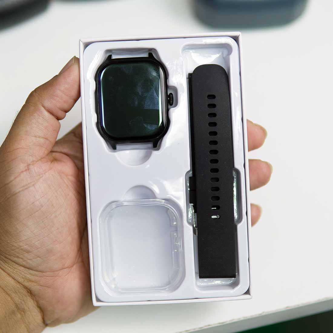 Picture of Pix WK9 Max Smartwatch IPS Display with free case & screen protector gift (Black)