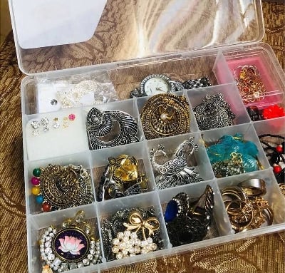Picture of Plastic Jewelry Organizer Dividers Box for Accessories Storage White