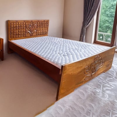 Picture of Bed khat solid wood semi double 48by80inc long lasting easy to use - Brown - Semi-Double