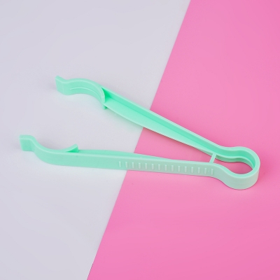 Picture of Baby anti-slip & anti-scalding bottle clamp safe sterilized bottle clamp pp bottle clamp Multifunction Bottle Clips Anti-slip Baby Bottle Tongs Baby Bottle Tongs Baby Bottle Clip Baby Bottle Clip Feeding Milk Bottle Clamp