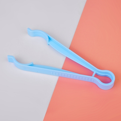 Picture of Baby anti-slip & anti-scalding bottle clamp safe sterilized bottle clamp pp bottle clamp Multifunction Bottle Clips Anti-slip Baby Bottle Tongs Baby Bottle Tongs Baby Bottle Clip Baby Bottle Clip Feeding Milk Bottle Clamp