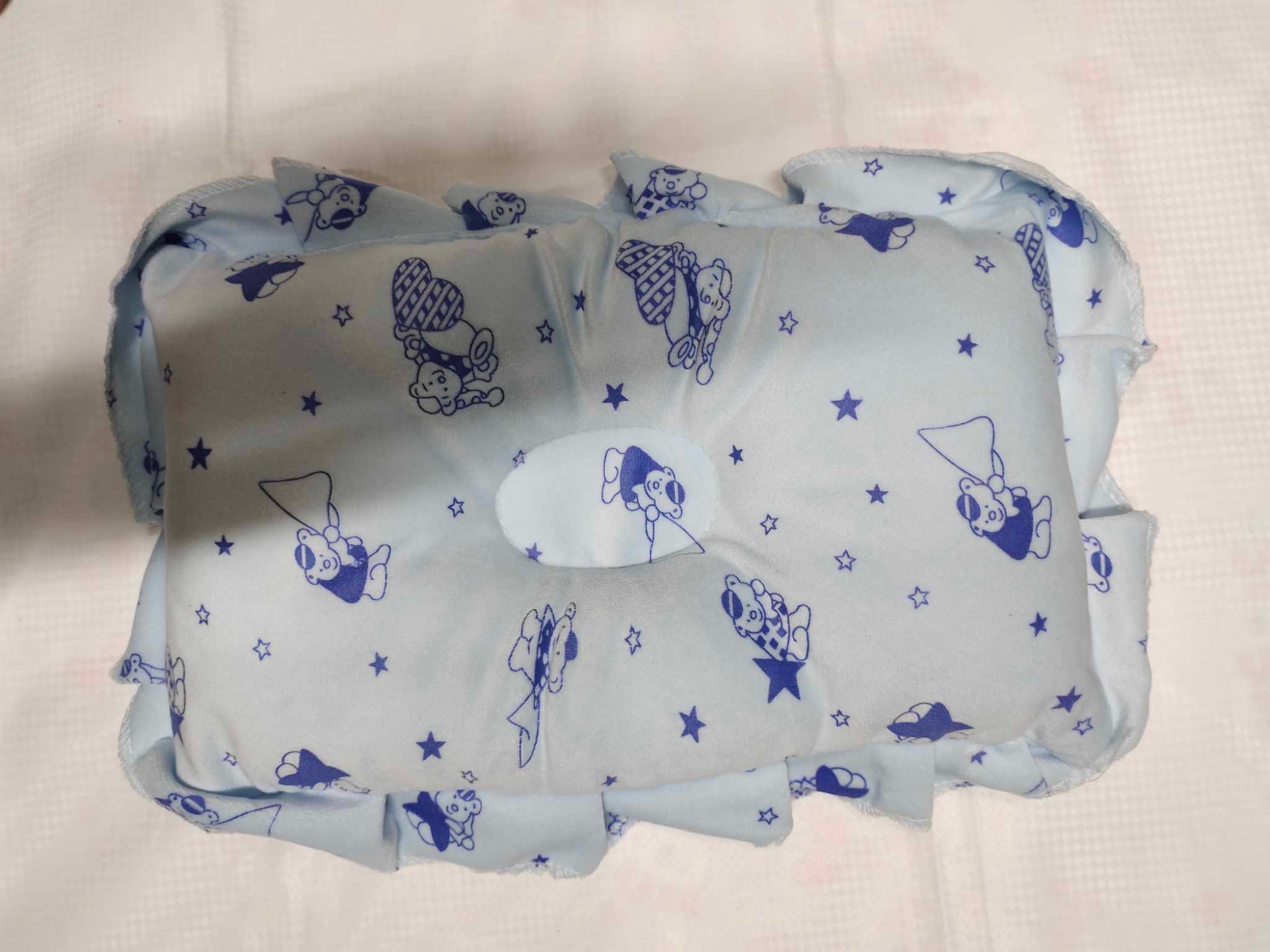 Picture of Single Piece Newborn Comfortable Head Pillow for Baby