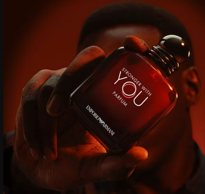 Picture of The "Stronger With You" Fragmatica x Honestime: Everlasting Embrace -Tribute Discover the harmonious fusion of candied chestnut, intense vanilla, and sensual amber, accented with aromatic lavender and spicy cinnamon. Celebrate unbreakable love with this (15mg)