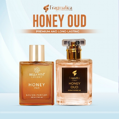 Picture of Fragmatica's Luxurious "The Honey Oud"  Extrait De Parfum. Discover Sweet Honey, Resinous Oud, & Spicy Cinnamon. A Luxurious, Mysterious & Captivating Aroma. Exclusively from Honestime! (100mg)
