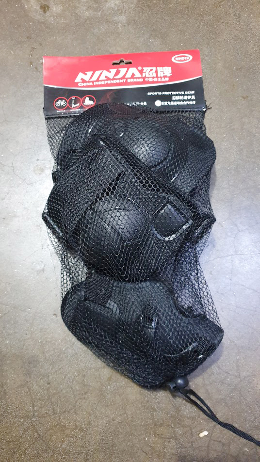 Picture of 6 Pieces Kids Outdoor Sports Protective Gear Knee Pads Elbow Pads Wrist Guards Roller Skating Safety Protection - Black