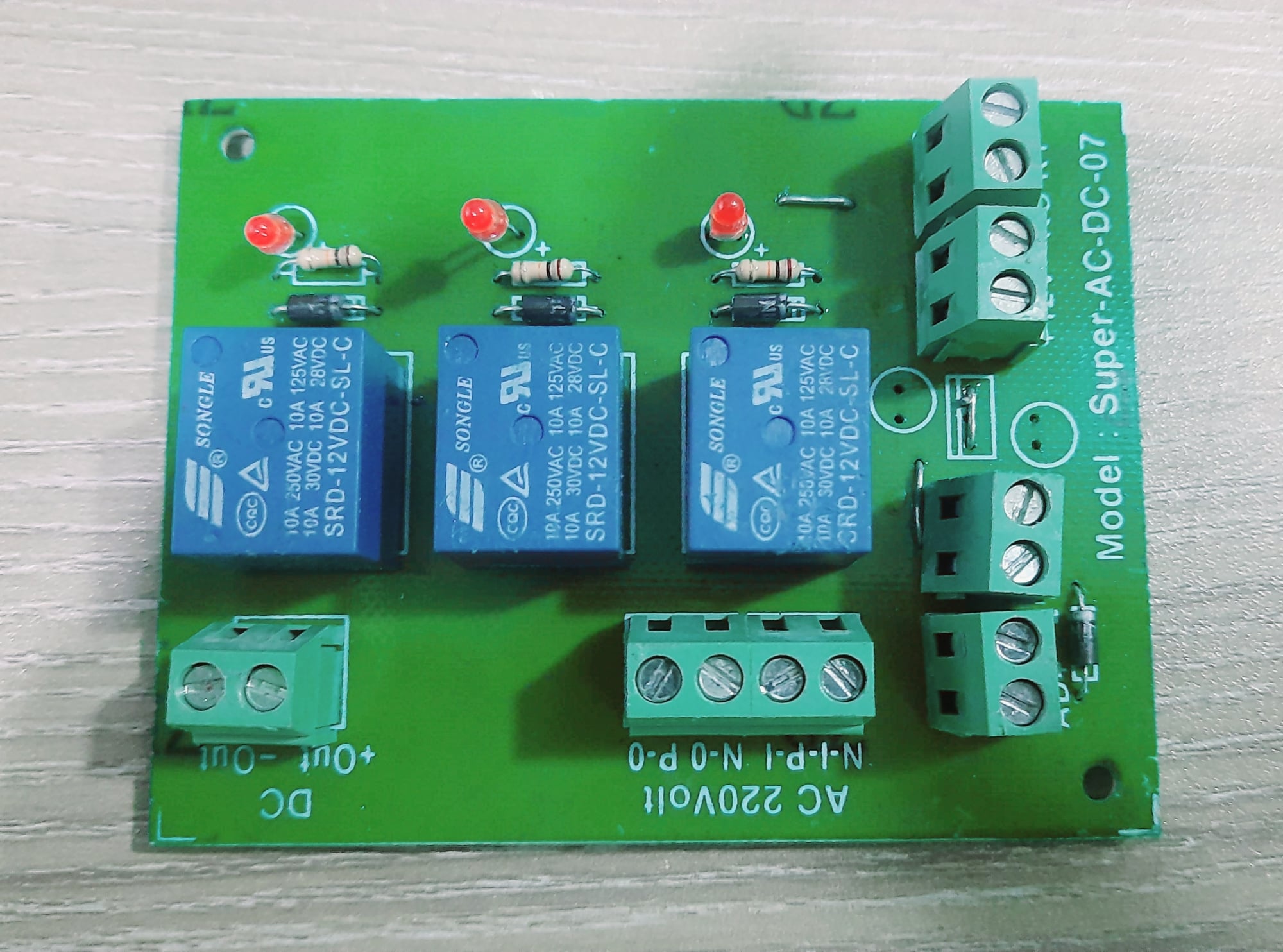 Picture of Incubator AC DC Line Changer W1209 XH-M452 Controller AC DC Chage Over Switch From 12V Battery 