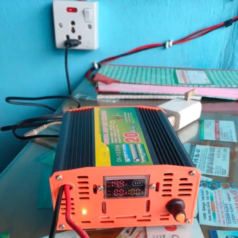 Picture of 12V 20A Smart Full Automatic Battery Charger Lead Acid Car Bus Solar Battery charger with LED display 12V 20A