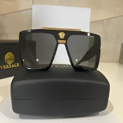 Picture of Square Fashion Sunglasses with A Lion Head Emblem