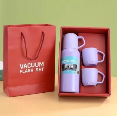 Picture of কমপ্যাক্ট 3 in 1 ভ্যাকুয়াম ফ্লাস্ক সেট 500ml হট কোল্ড বোতল লিক-প্রুফ লিড দুই কাপ সহ অফিস, পিকনিক এবং ট্রাভেলের জন্য | MNK SHOP(Black)