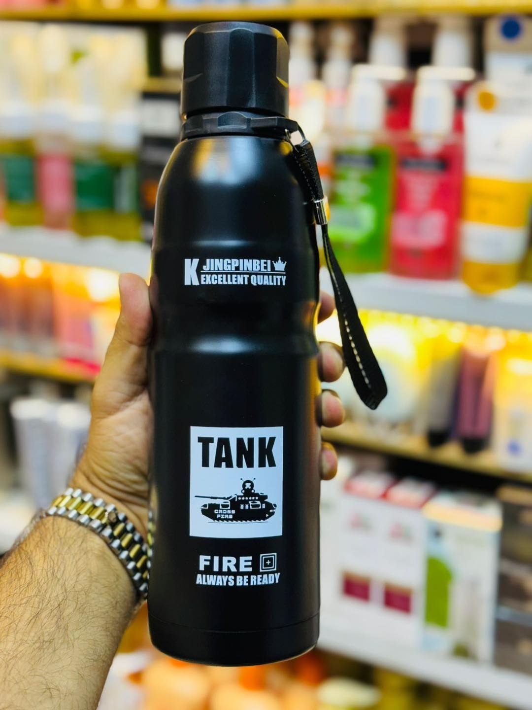 Picture of স্টাইলিশ 500ml স্টেইনলেস স্টিল ভ্যাকুয়াম ফ্লাস্ক হট ও কোল্ড চা, কফি এবং পানি সংরক্ষণের জন্য | MNK SHOP(Black)