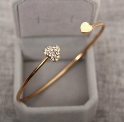 Picture of Fashionable Bracelet for Women