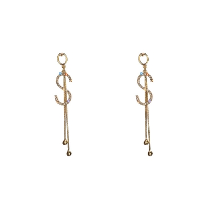 Picture of Fashion Statement Earrings Jewelry
