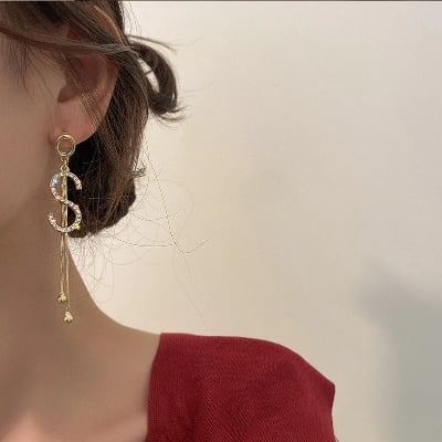 Picture of Korean Trendy Simple Letter Shiny Crystal  Pendant Earrings for Women Fashionable Statement Dangle Earrings  Jewelry Gift