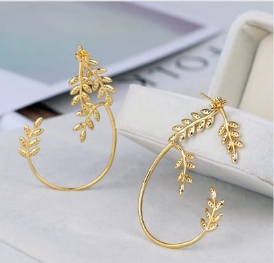 Picture of 1 pair color lasting Luxury Temperament Earrings for Women Needle Olive Branch Leaf Two Ways To Wear Ear Cuffs Stud Earrings Bridal Wedding Jewelry