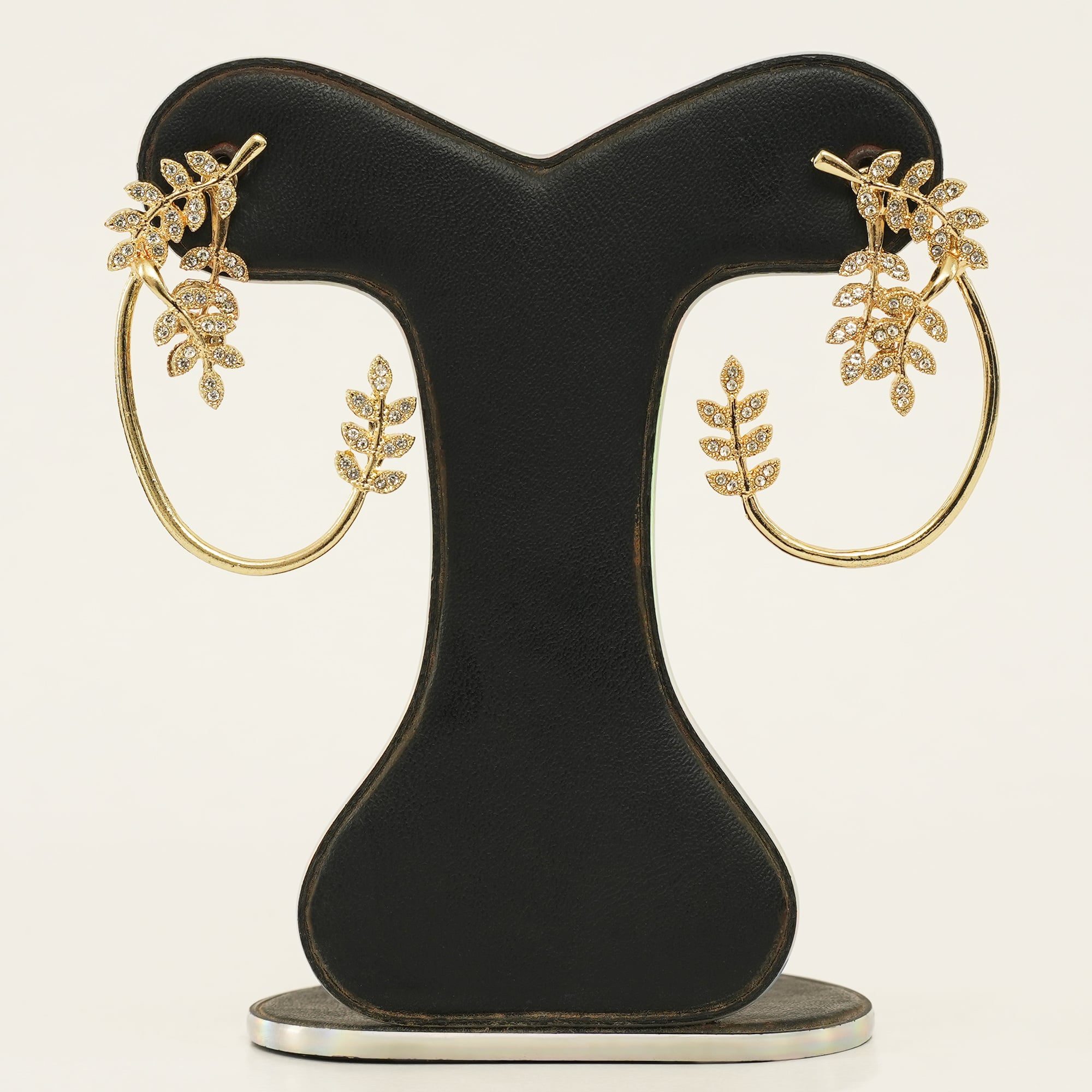 Picture of 1 pair color lasting Luxury Temperament Earrings for Women Needle Olive Branch Leaf Two Ways To Wear Ear Cuffs Stud Earrings Bridal Wedding Jewelry
